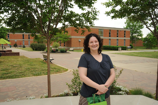 Employee receives award