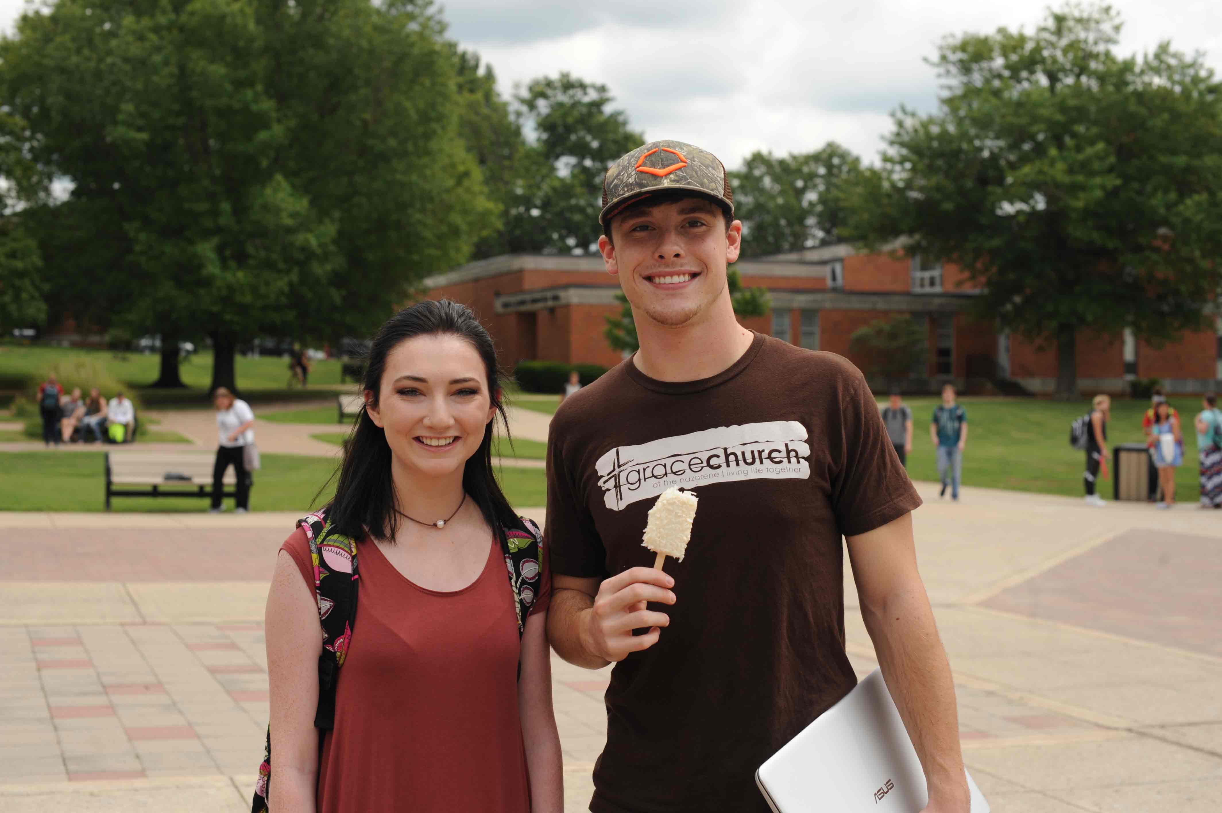 Students enjoys Padrino's Pops