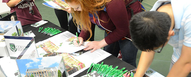 students signing up for Columbia State